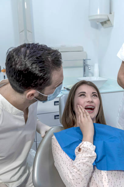 Best Emergency Wisdom Teeth Removal in Orange Blossom, CA